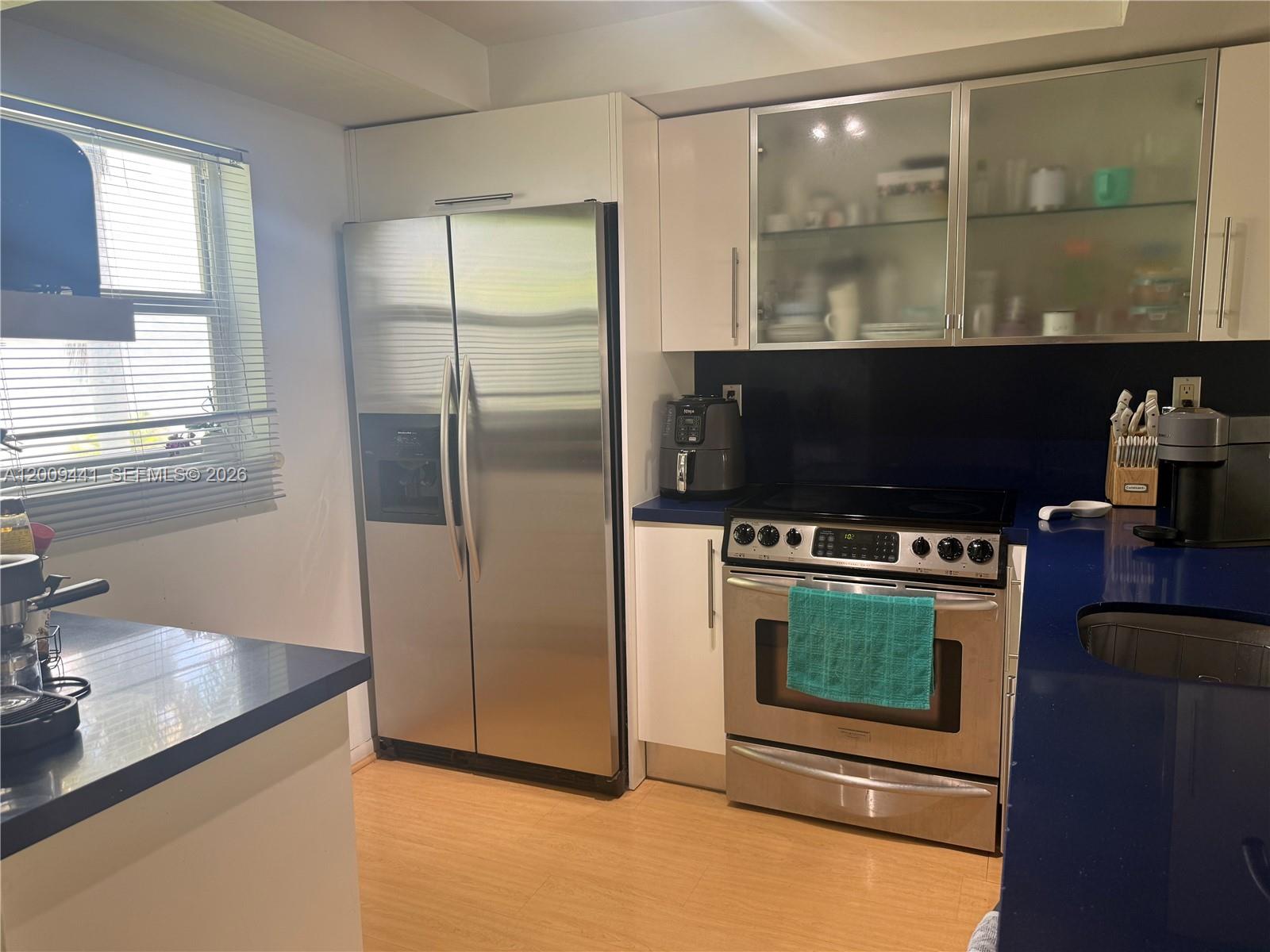 100 Edgewater Dr 236
