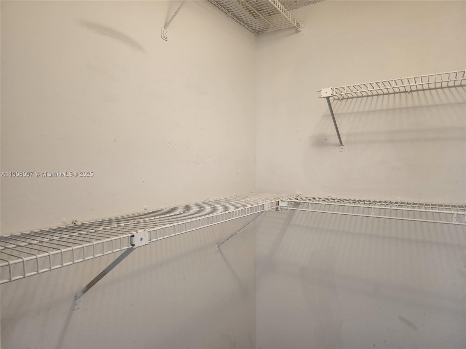 VILLAGE OF SANDALWOOD LAK - Residential Lease