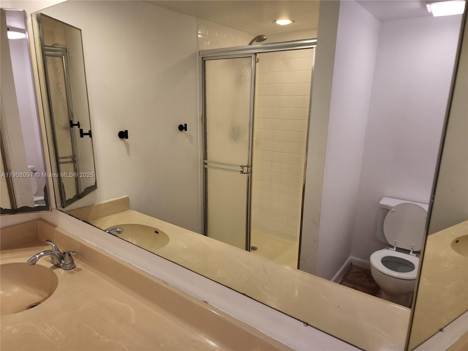 VILLAGE OF SANDALWOOD LAK - Residential Lease