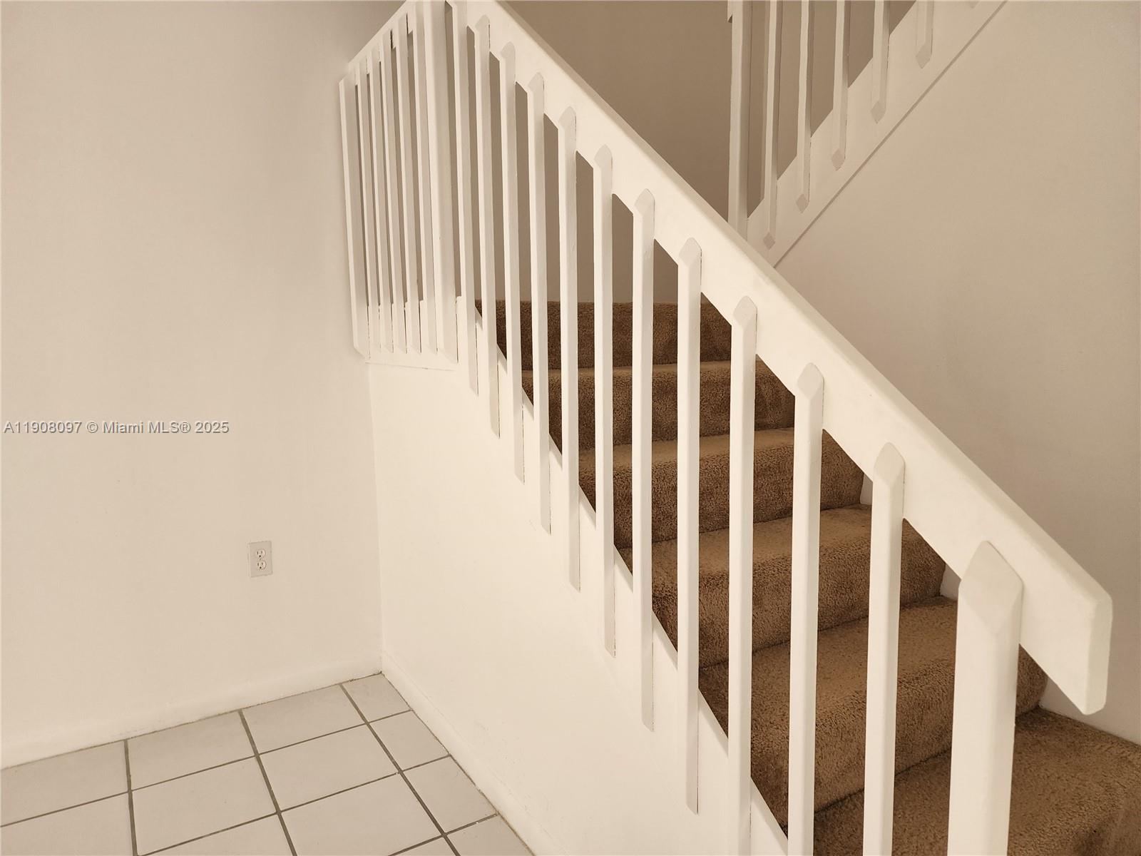 VILLAGE OF SANDALWOOD LAK - Residential Lease