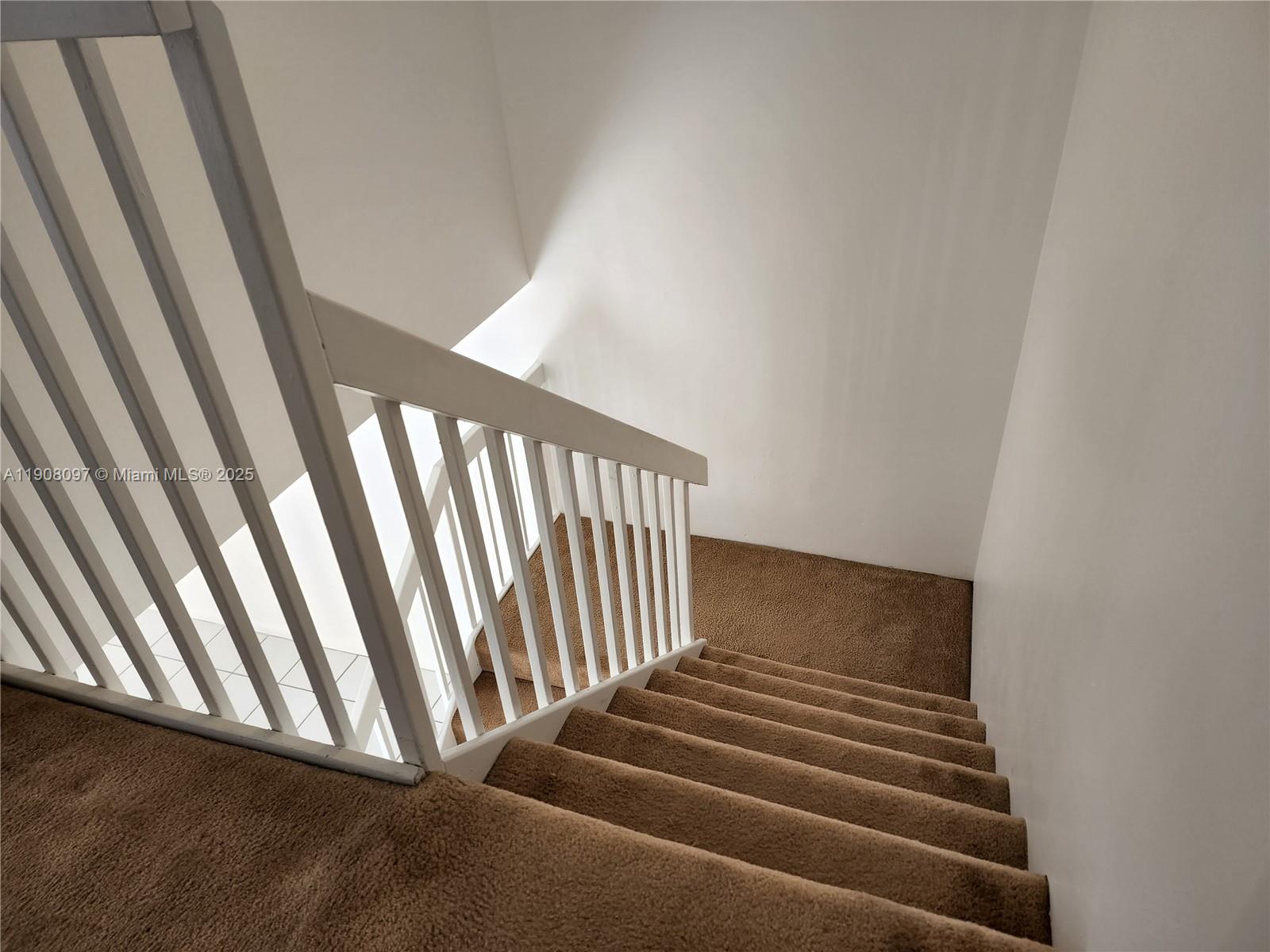 VILLAGE OF SANDALWOOD LAK - Residential Lease