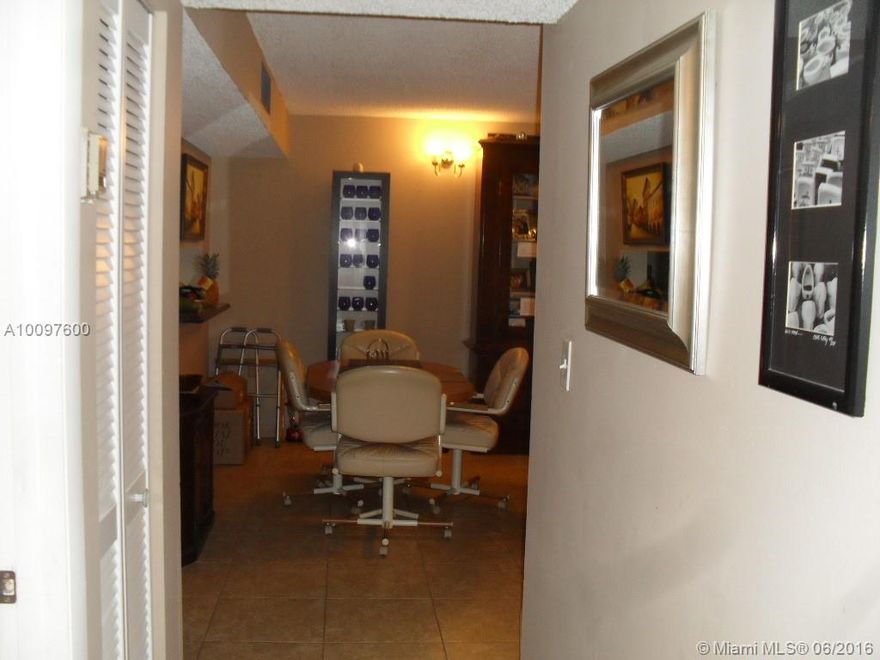 2/2 apartment, balcony, gated community, 4 swimming pools, tennis courts, 24 hours security association excellent condition reserve, lowest association in complex, no special assessments OWNER FINANCING 20 % down minimum