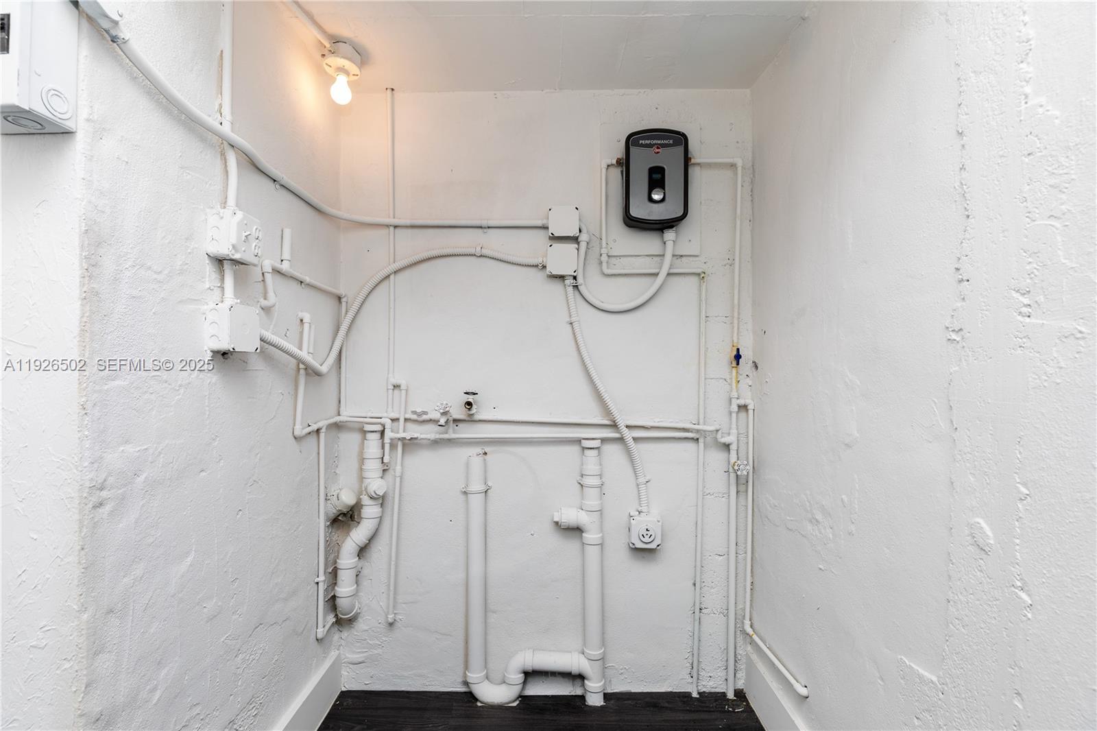 WEST MIAMI SHORES SEC D - Residential