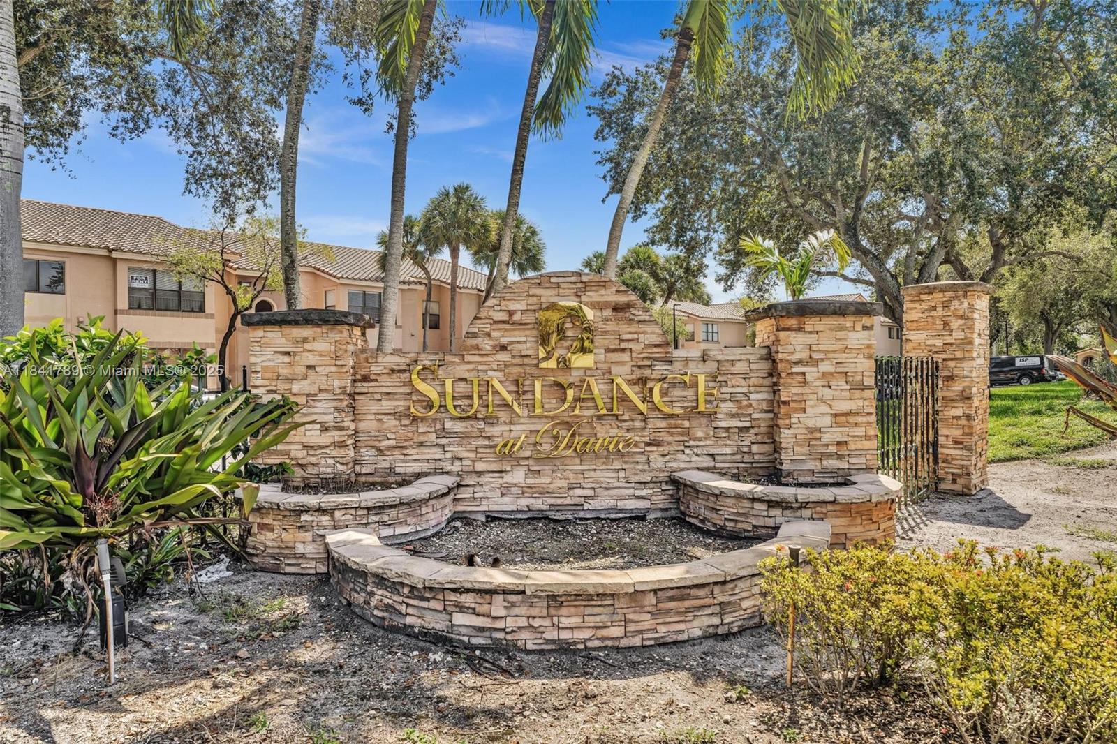 SUNDANCE AT DAVIE CONDO - Residential