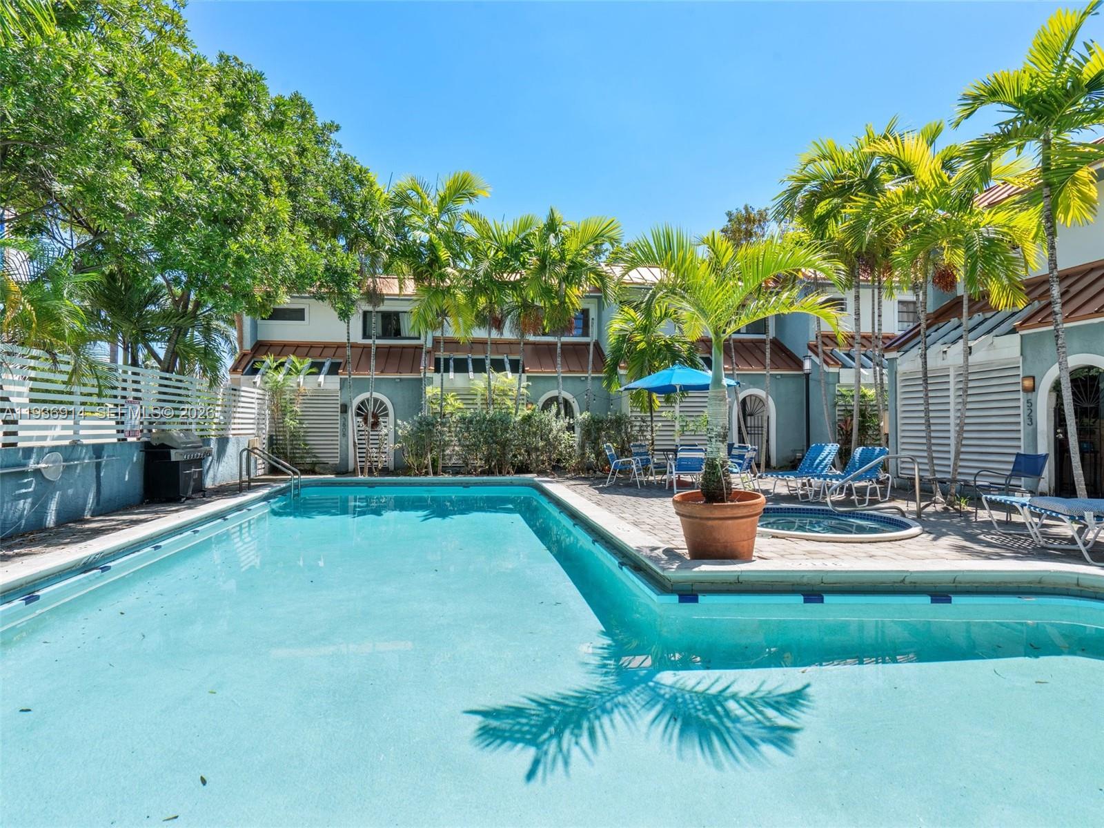 CORONA BAY TOWNHOUSES CON - Residential