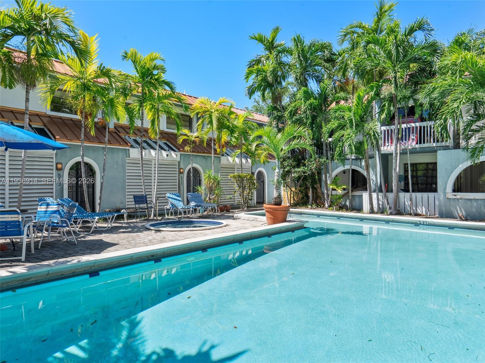 CORONA BAY TOWNHOUSES CON - Residential