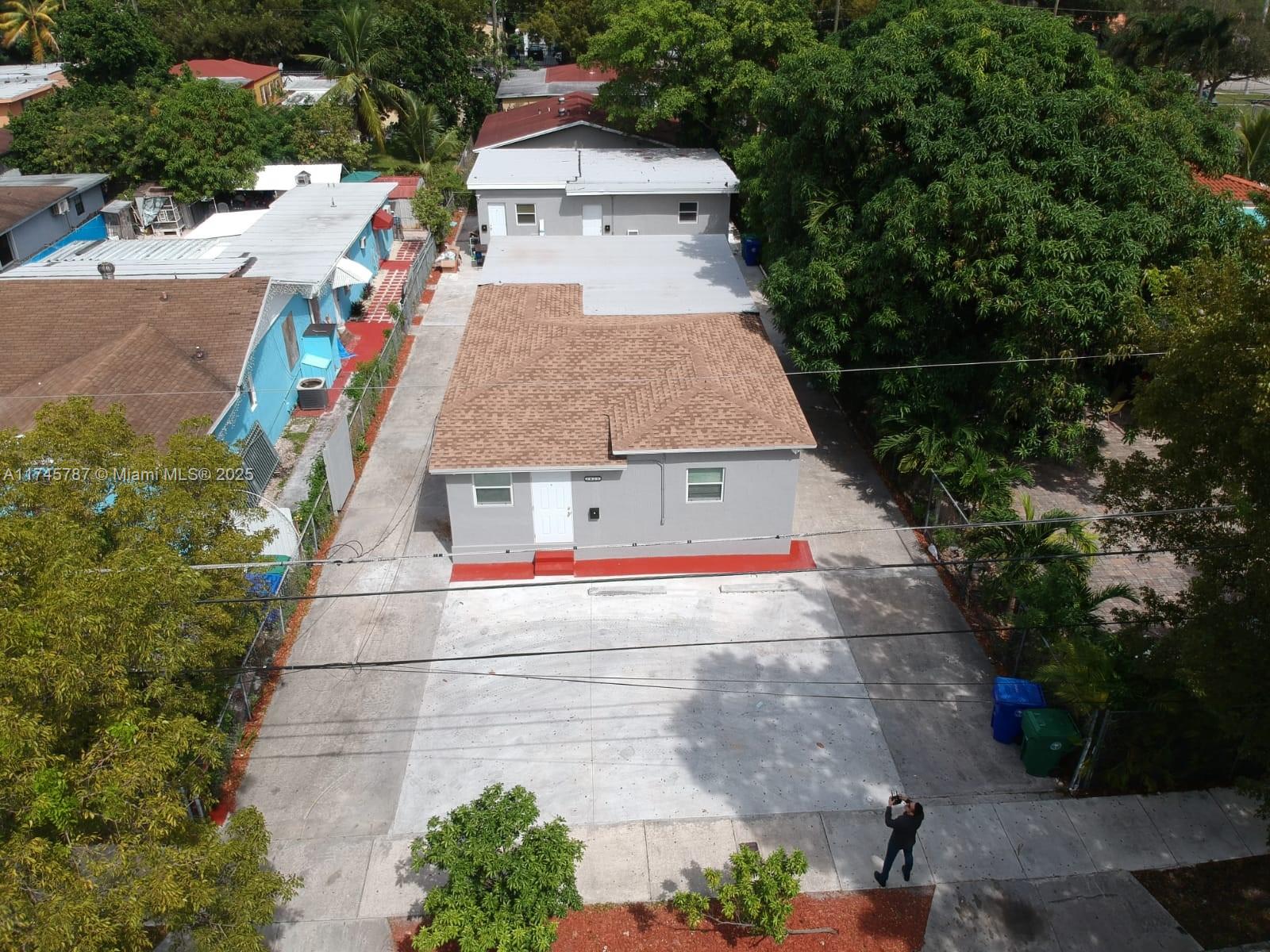 Property for Sale at 2425 Nw 28th St, Miami, Broward County, Florida - Bedrooms: 7 
Bathrooms: 4  - $637,000