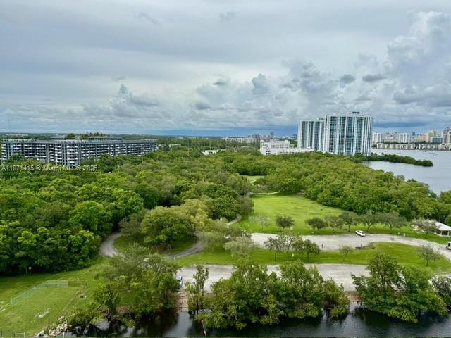 THE HARBOUR NORTH CONDO - Residential