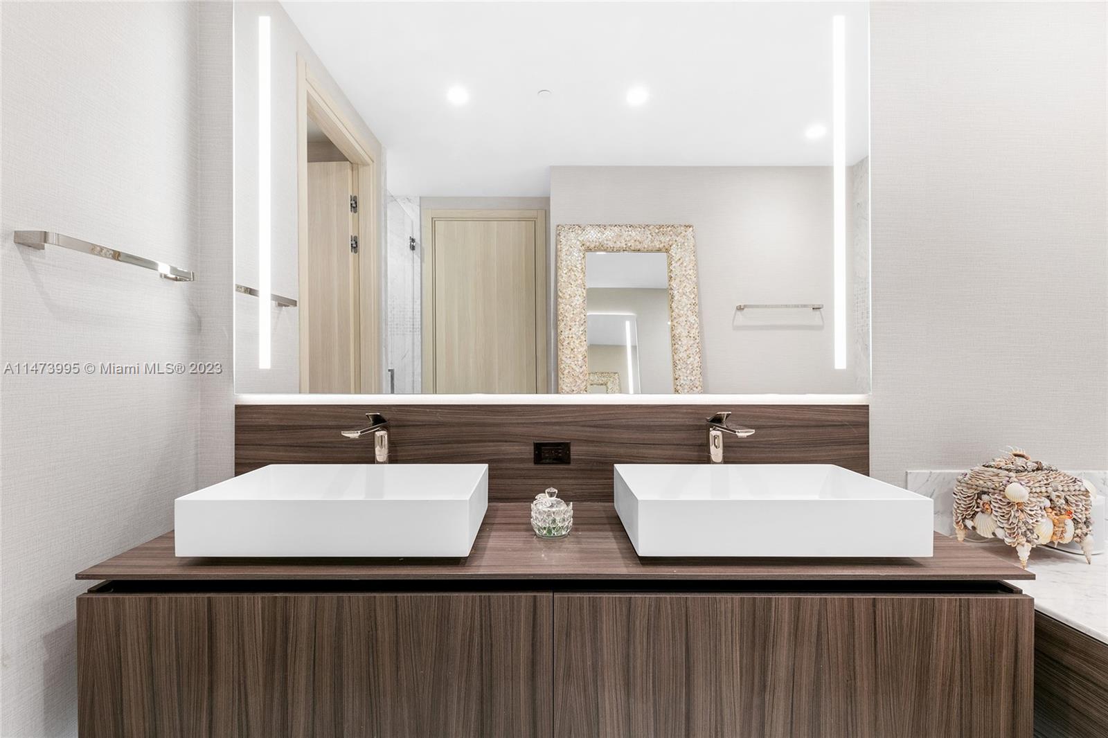 BRICKELL FLATIRON CONDO - Residential