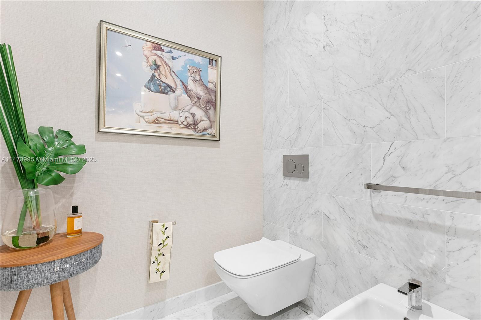 BRICKELL FLATIRON CONDO - Residential