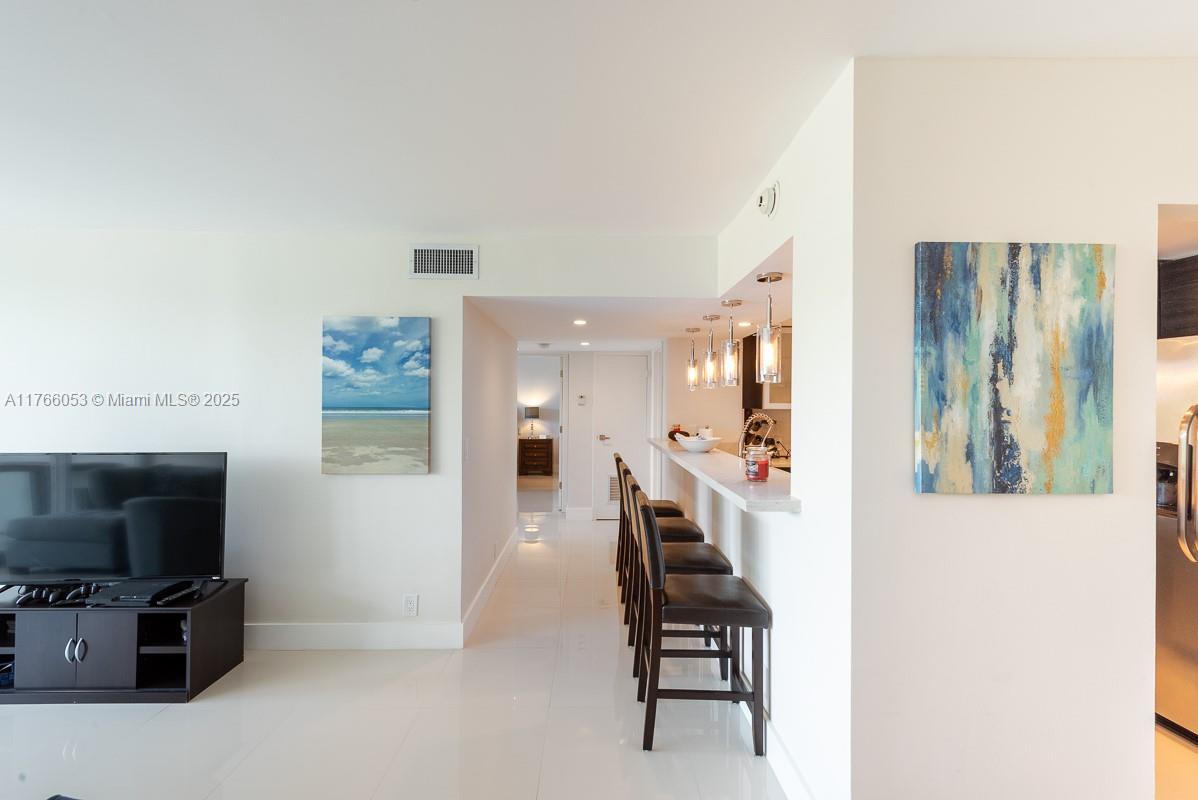 ARLEN HOUSE EAST CONDO - Residential