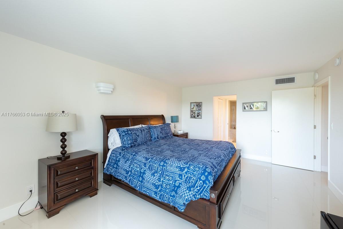 ARLEN HOUSE EAST CONDO - Residential
