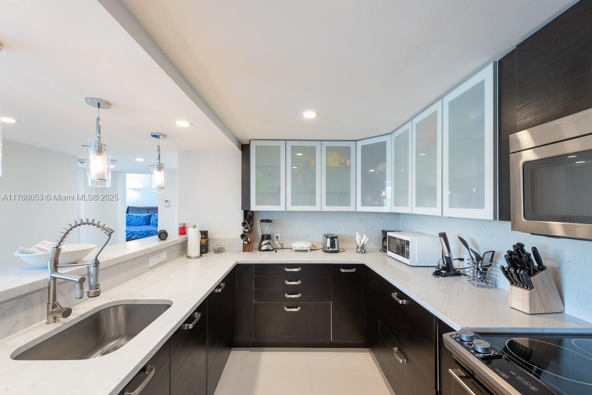 ARLEN HOUSE EAST CONDO - Residential