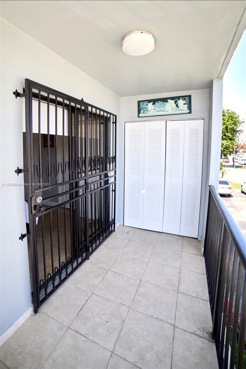 VILLAS DEL SOL CONDO - Residential