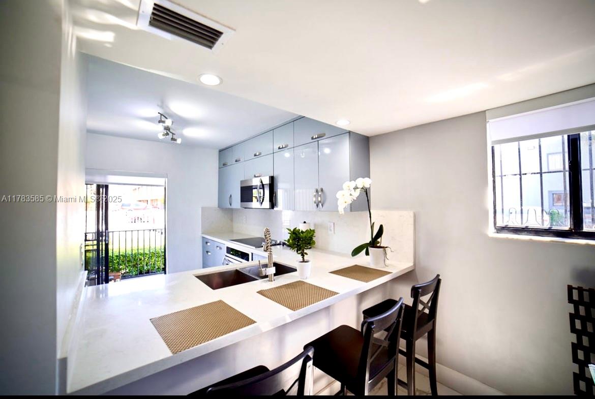 VILLAS DEL SOL CONDO - Residential