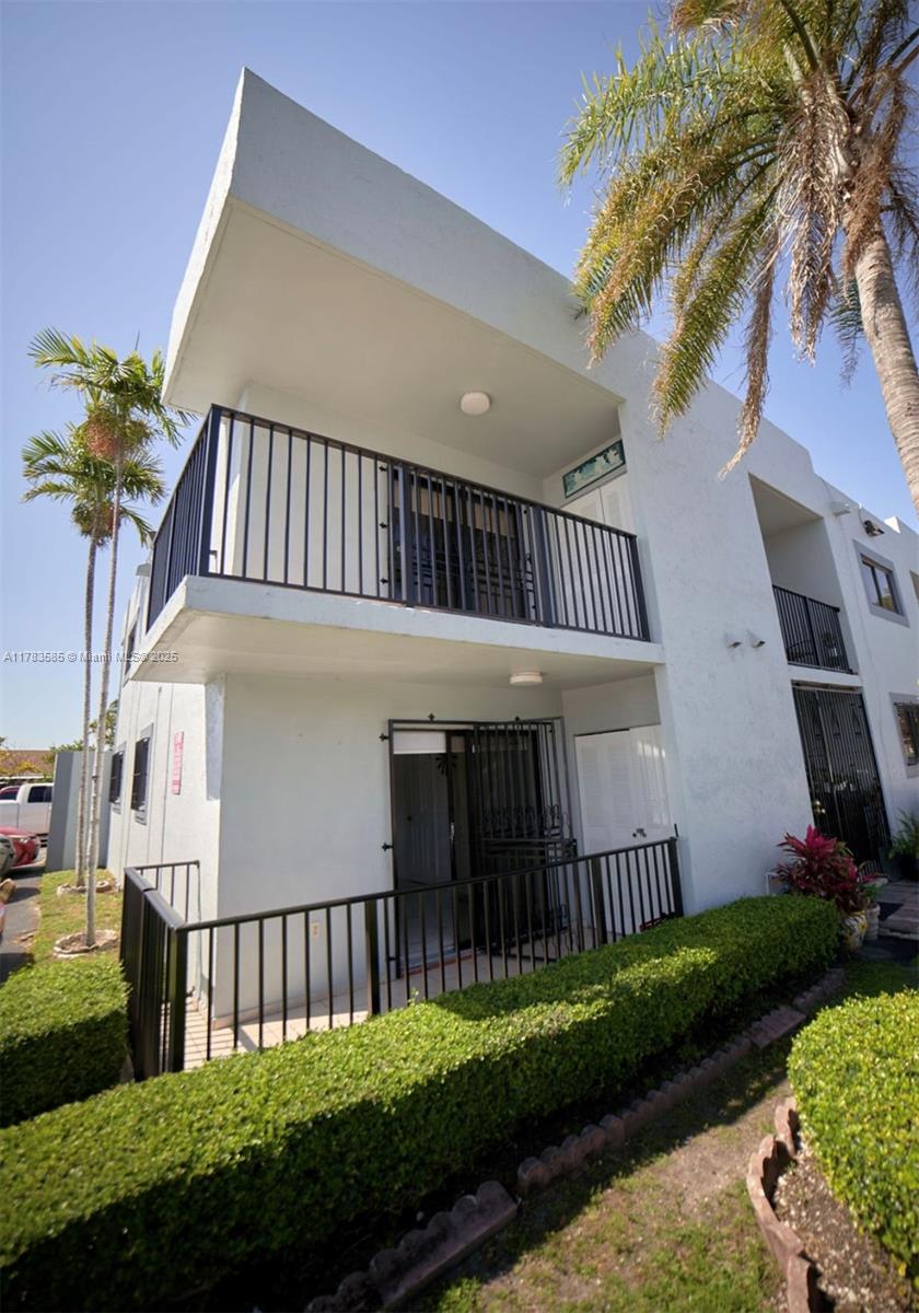 VILLAS DEL SOL CONDO - Residential