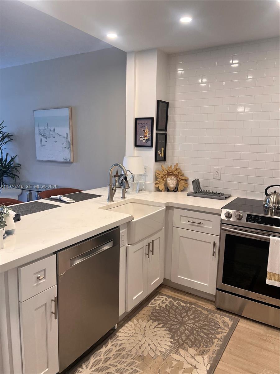 400 N Riverside Dr 410