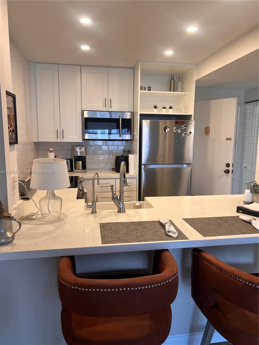 400 N Riverside Dr 410