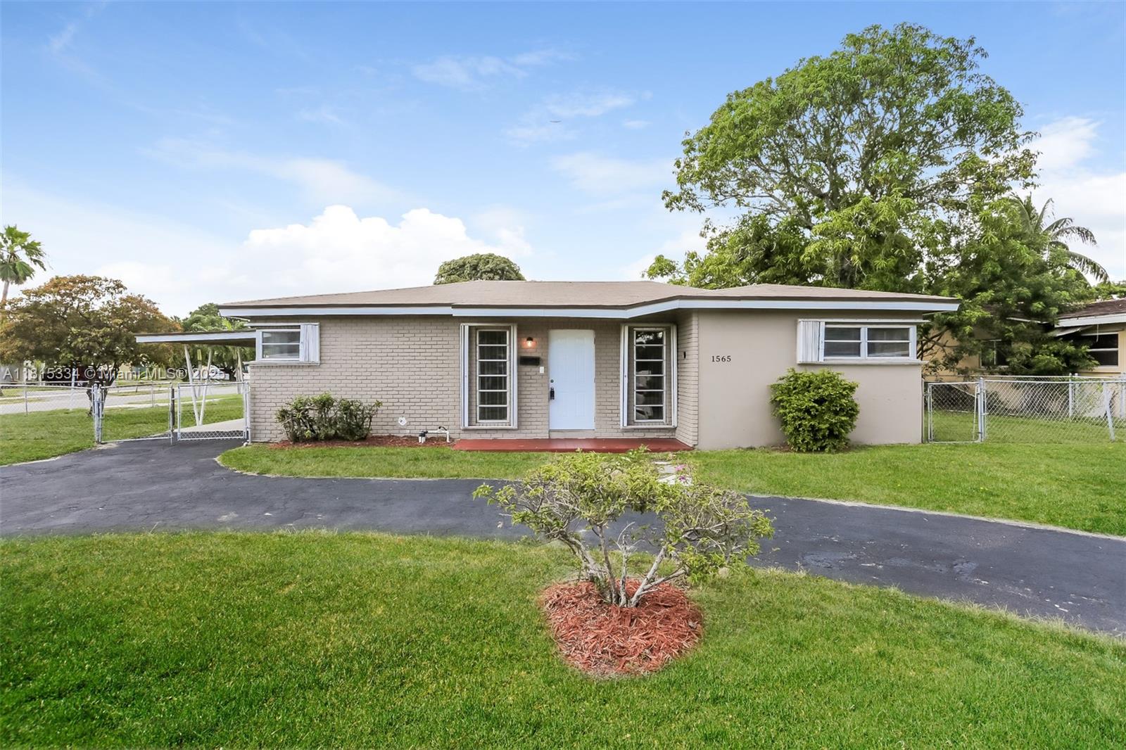 1565 Nw 6th Ave, Pompano Beach, Broward County, Florida - 3 Bedrooms  
2 Bathrooms - 