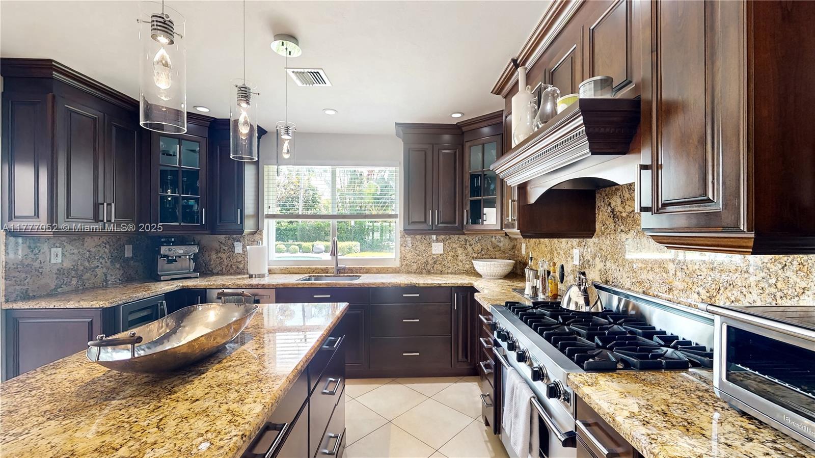 CORAL REEF ESTATES 2ND AD - Residential