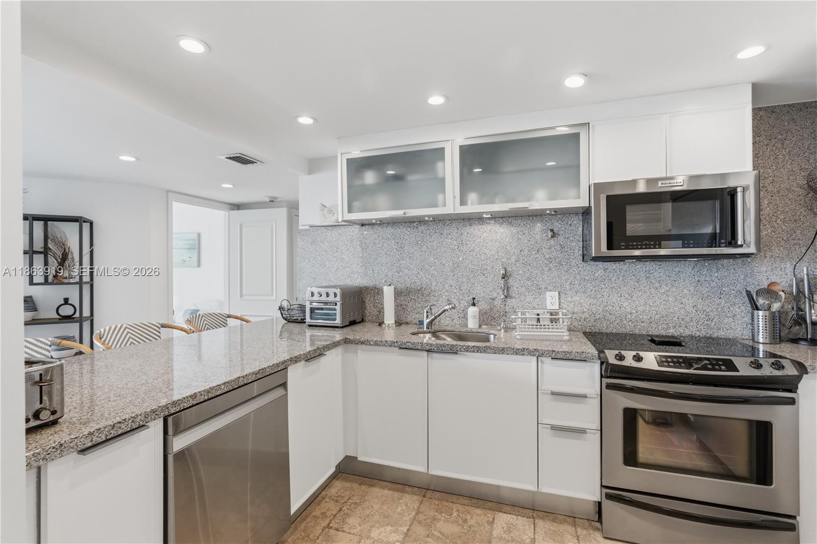 ARLEN HOUSE EAST CONDO - Residential