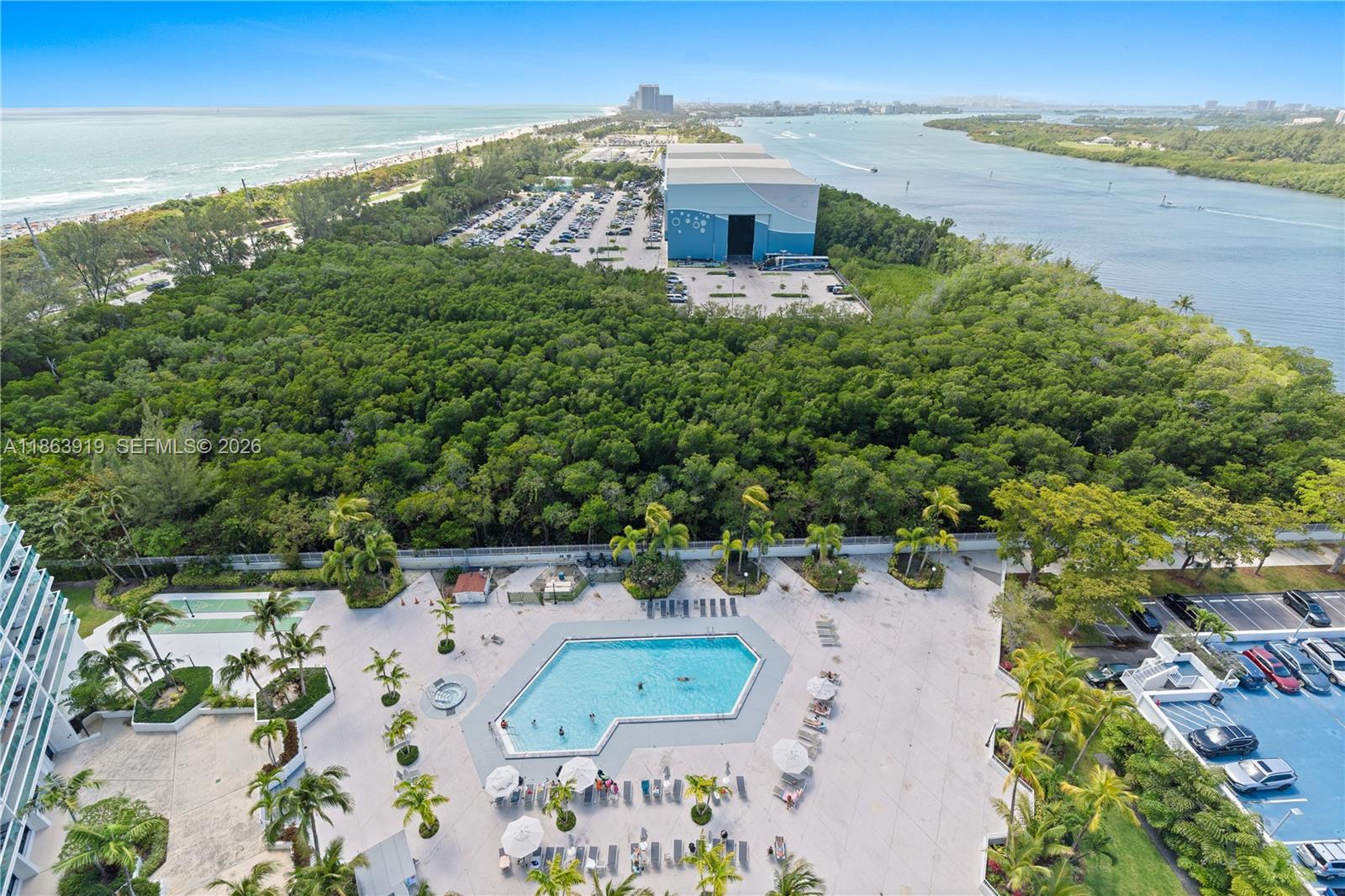 ARLEN HOUSE EAST CONDO - Residential