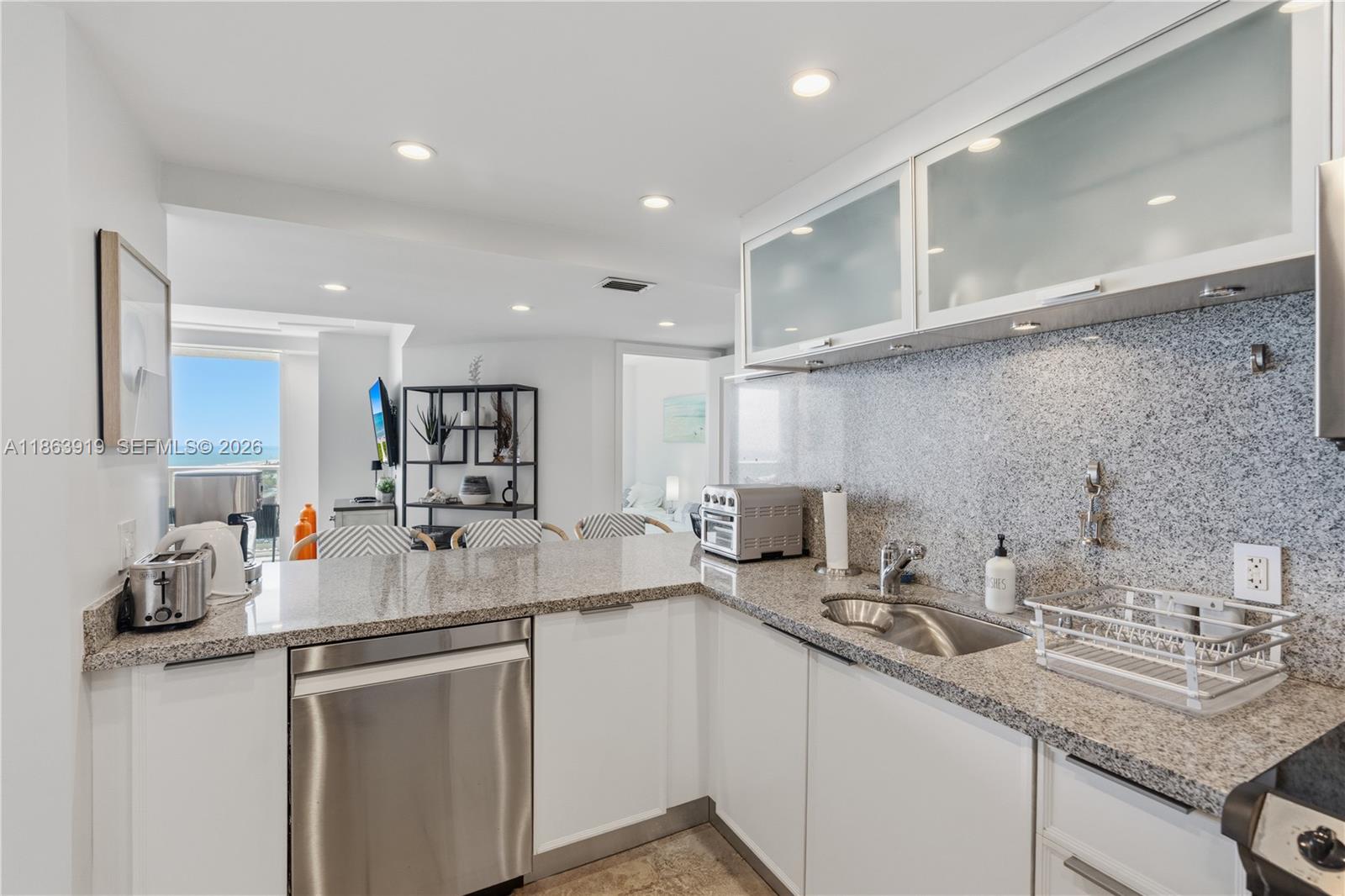 ARLEN HOUSE EAST CONDO - Residential