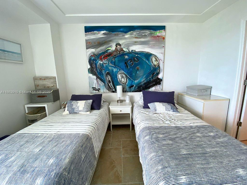 ARLEN HOUSE EAST CONDO - Residential