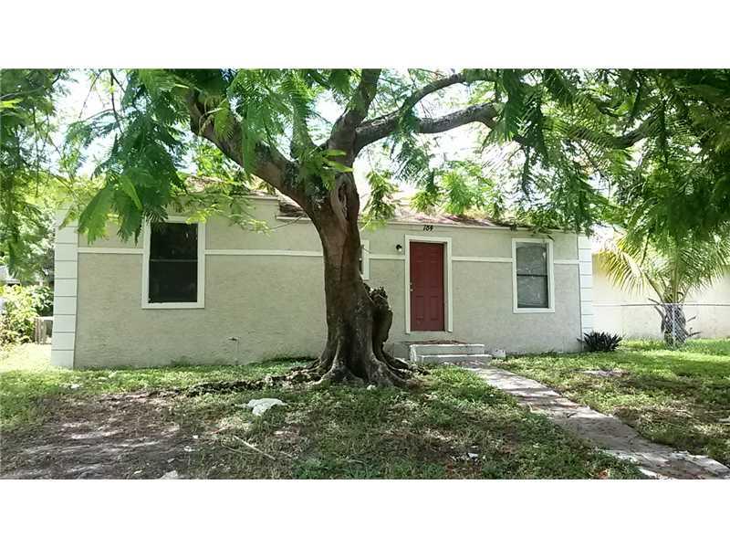 THIS IS NOT A FORECLOSURE! NOT A SHORT SALE! WONT LAST LONG! BUYER MUST CLOSE WITH PINNACLE LAND TITLE.