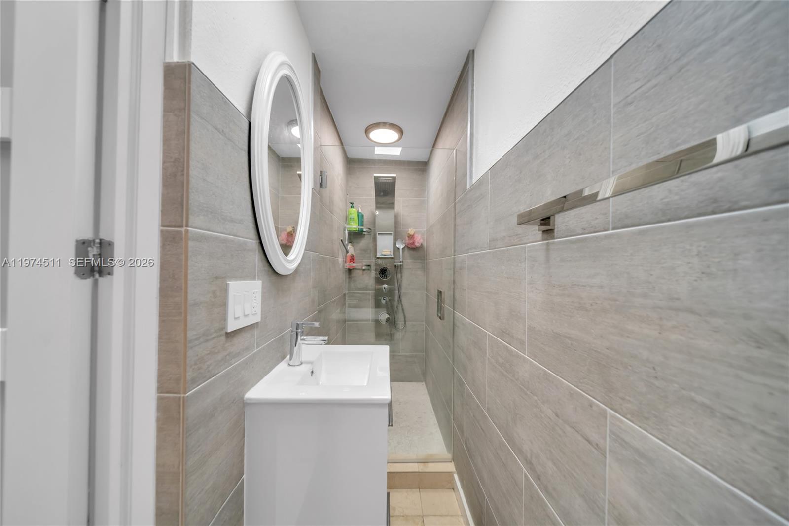 ALE CONDO - Residential