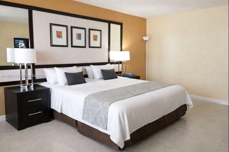 THE AVENTURA BEACH CLUB C - Residential