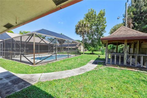 Tiny photo for 694 Dixie Ln, West Palm Beach, FL 33415 (MLS # A12011816)