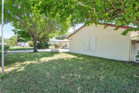 Tiny photo for 694 Dixie Ln, West Palm Beach, FL 33415 (MLS # A12011816)