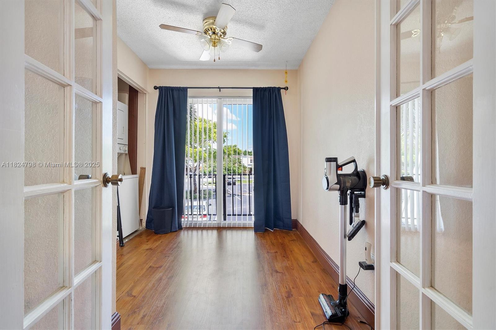 ISLA MERITA CONDOMINIUM I - Residential