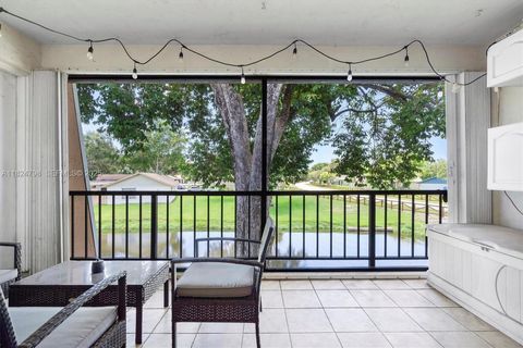 Photo of 3660 Citrus Trce #4, Davie, FL 33328 (MLS # A11824798)