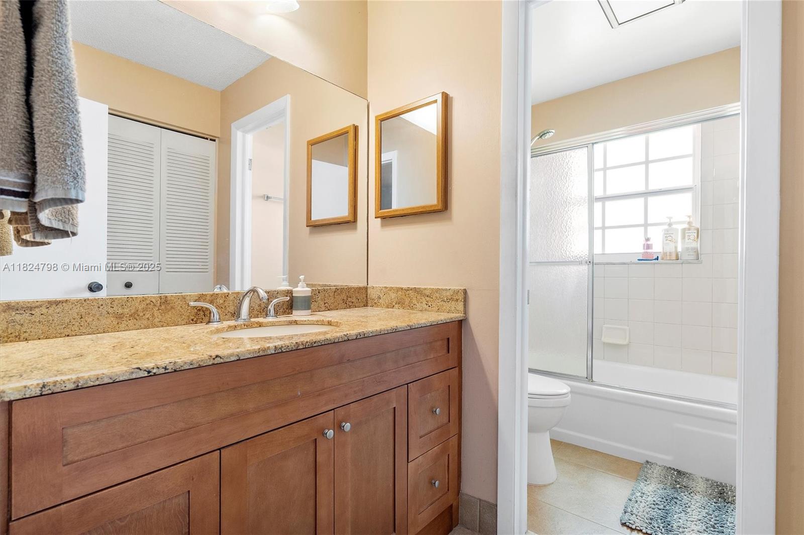 ISLA MERITA CONDOMINIUM I - Residential