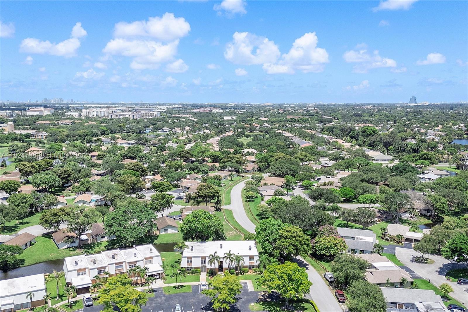 ISLA MERITA CONDOMINIUM I - Residential