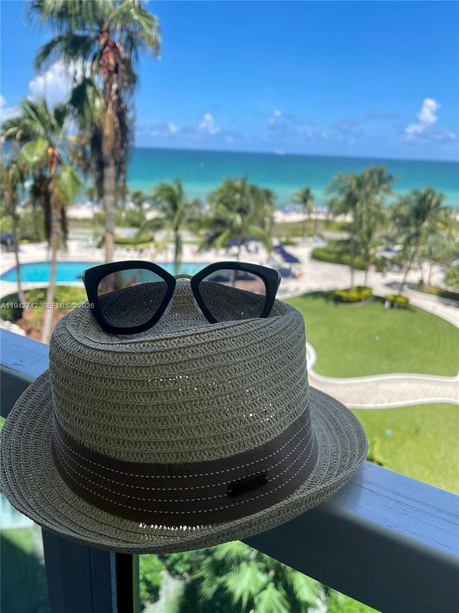 5161 Collins Ave 715