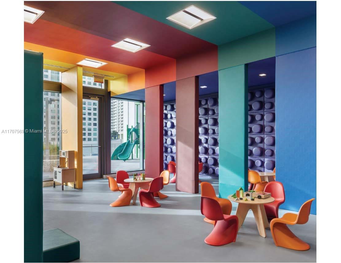 RISE CONDO - Residential