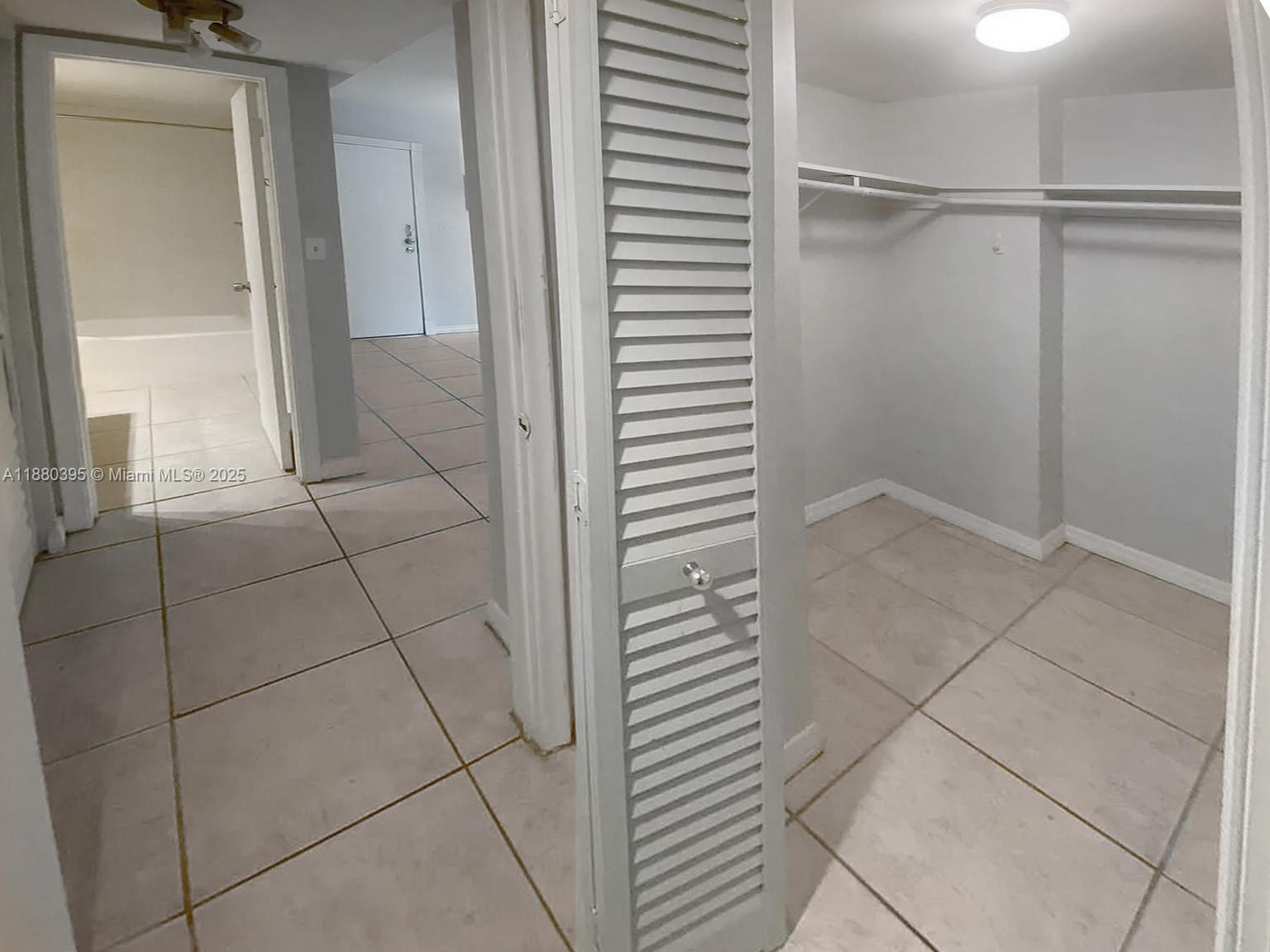 DADELAND GROVE CONDO - Residential Lease