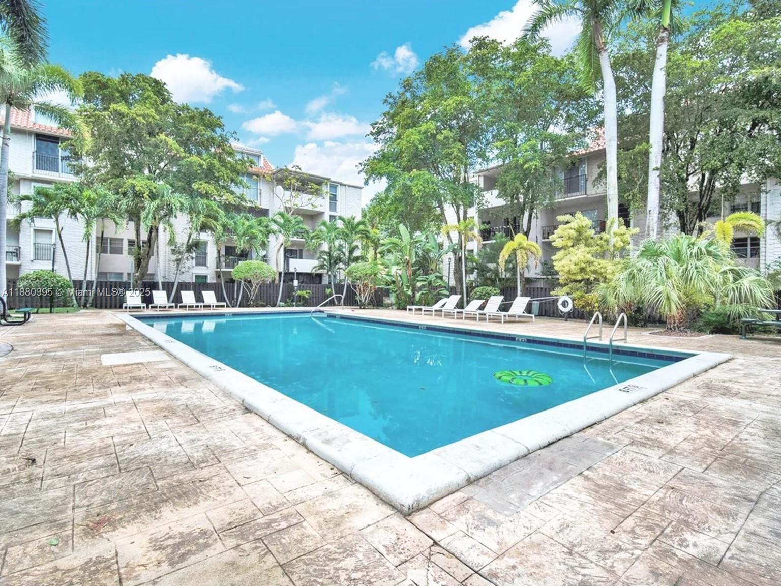 DADELAND GROVE CONDO - Residential Lease