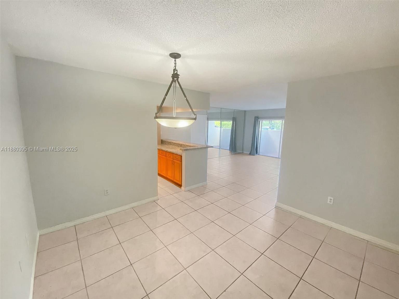 DADELAND GROVE CONDO - Residential Lease