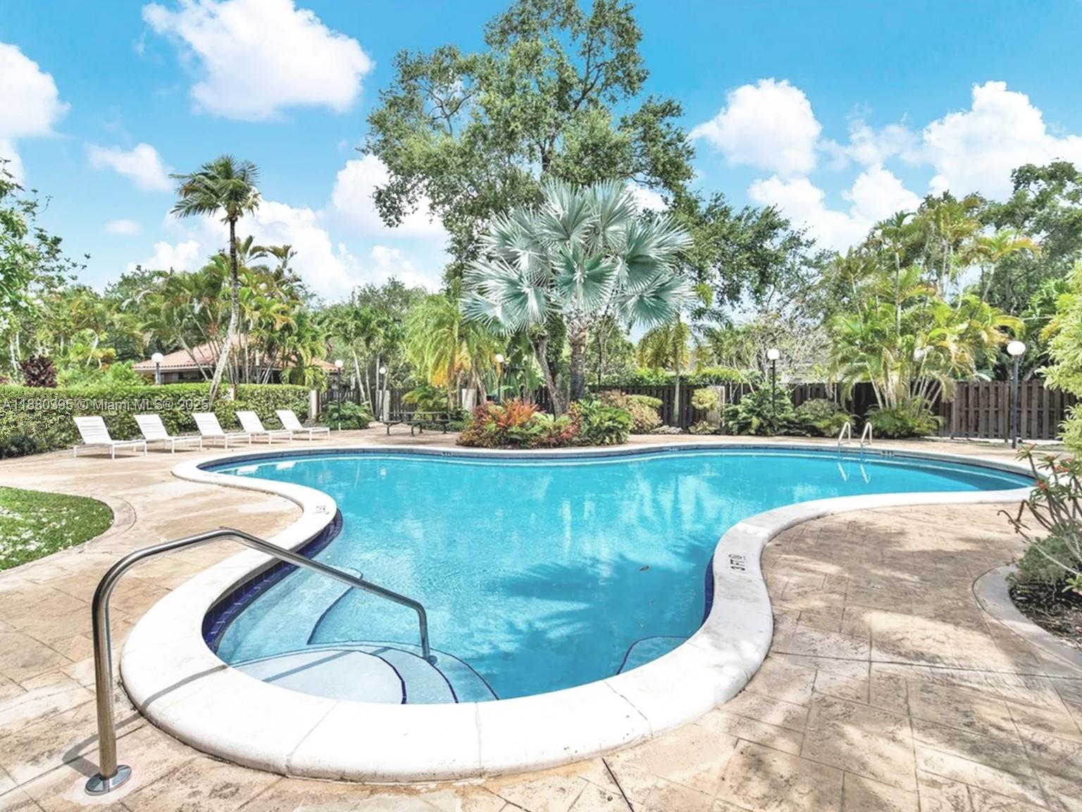 DADELAND GROVE CONDO - Residential Lease