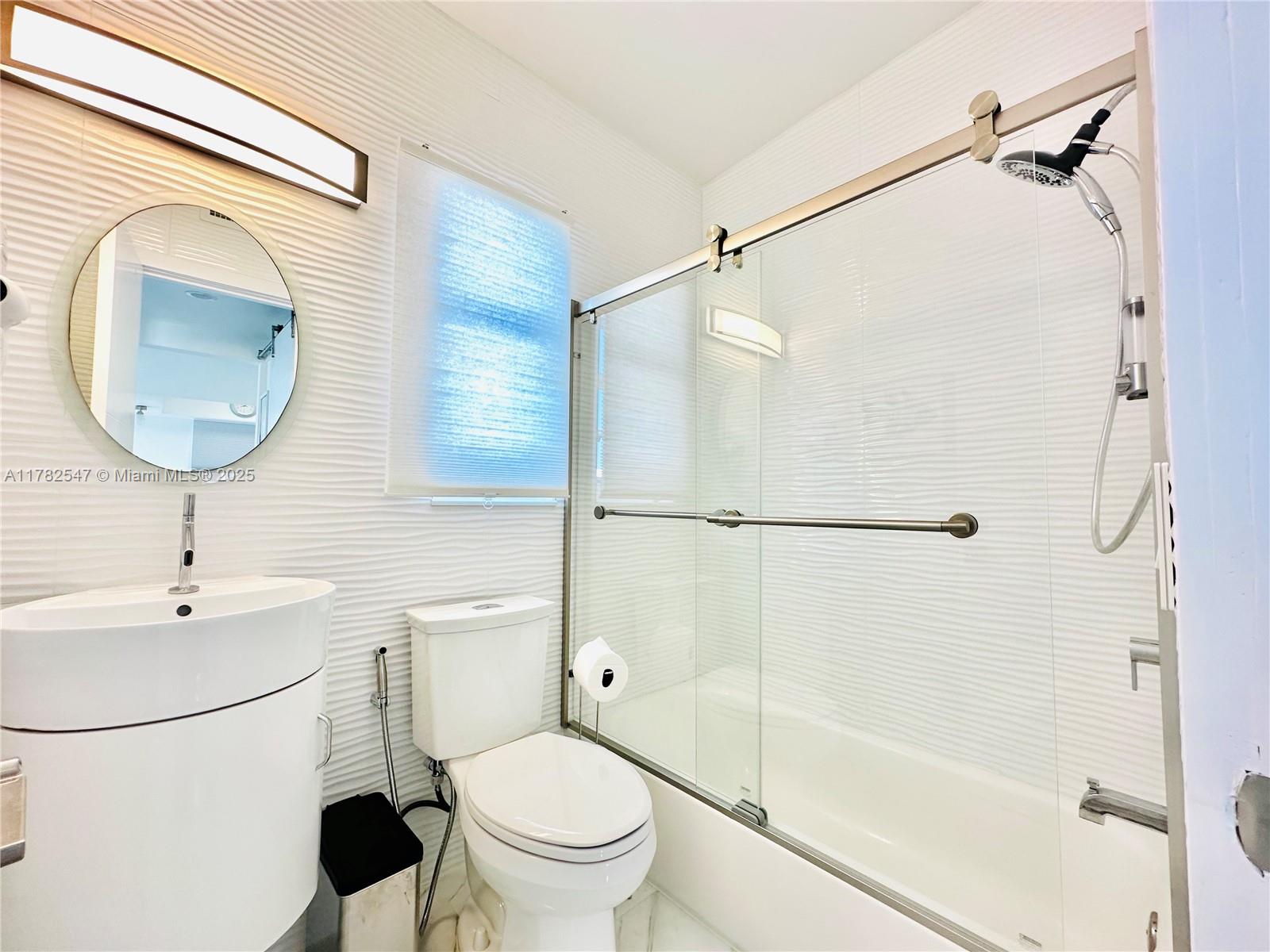 EASTERN SHORES 2ND ADDN - Residential