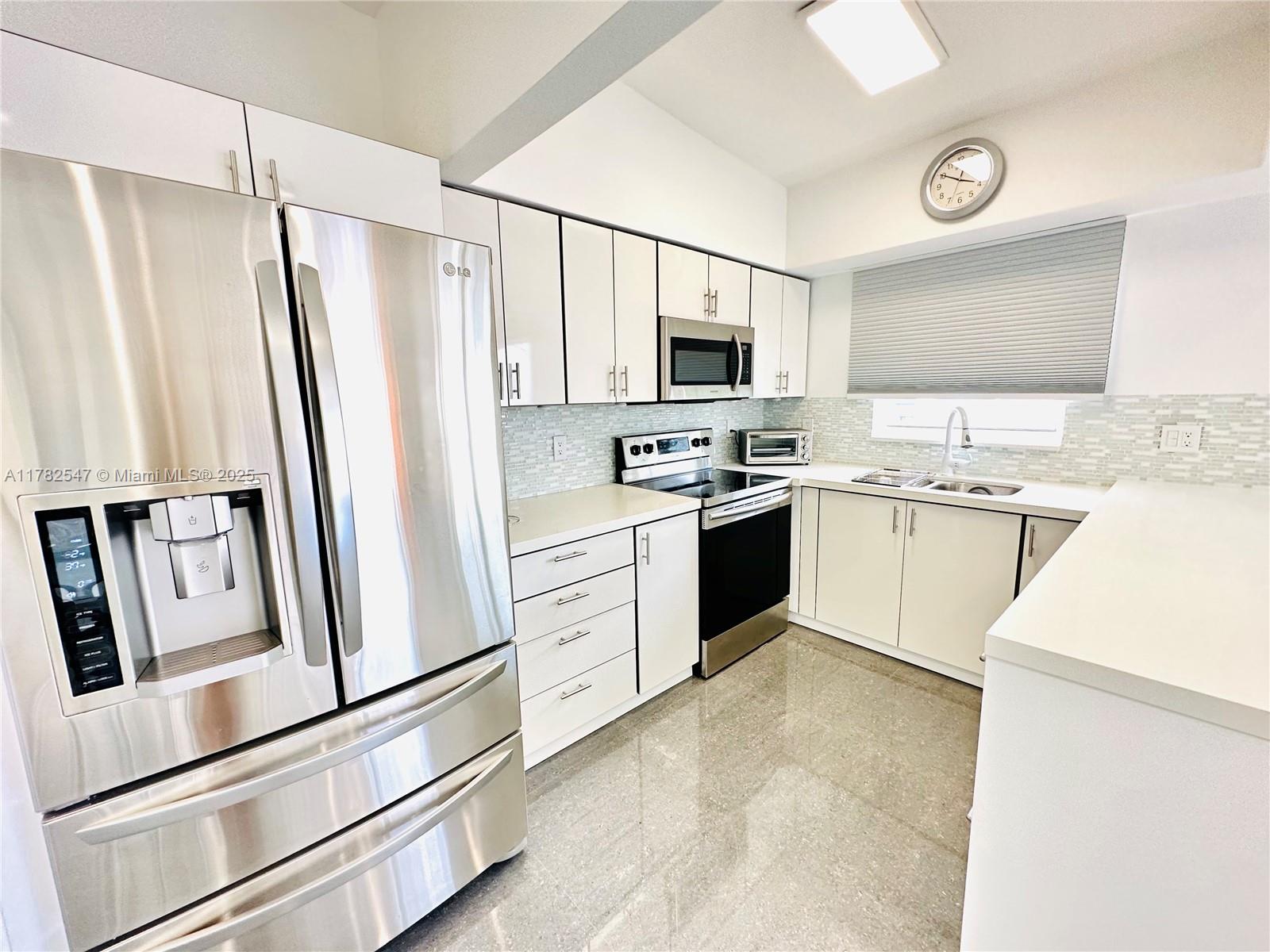 EASTERN SHORES 2ND ADDN - Residential