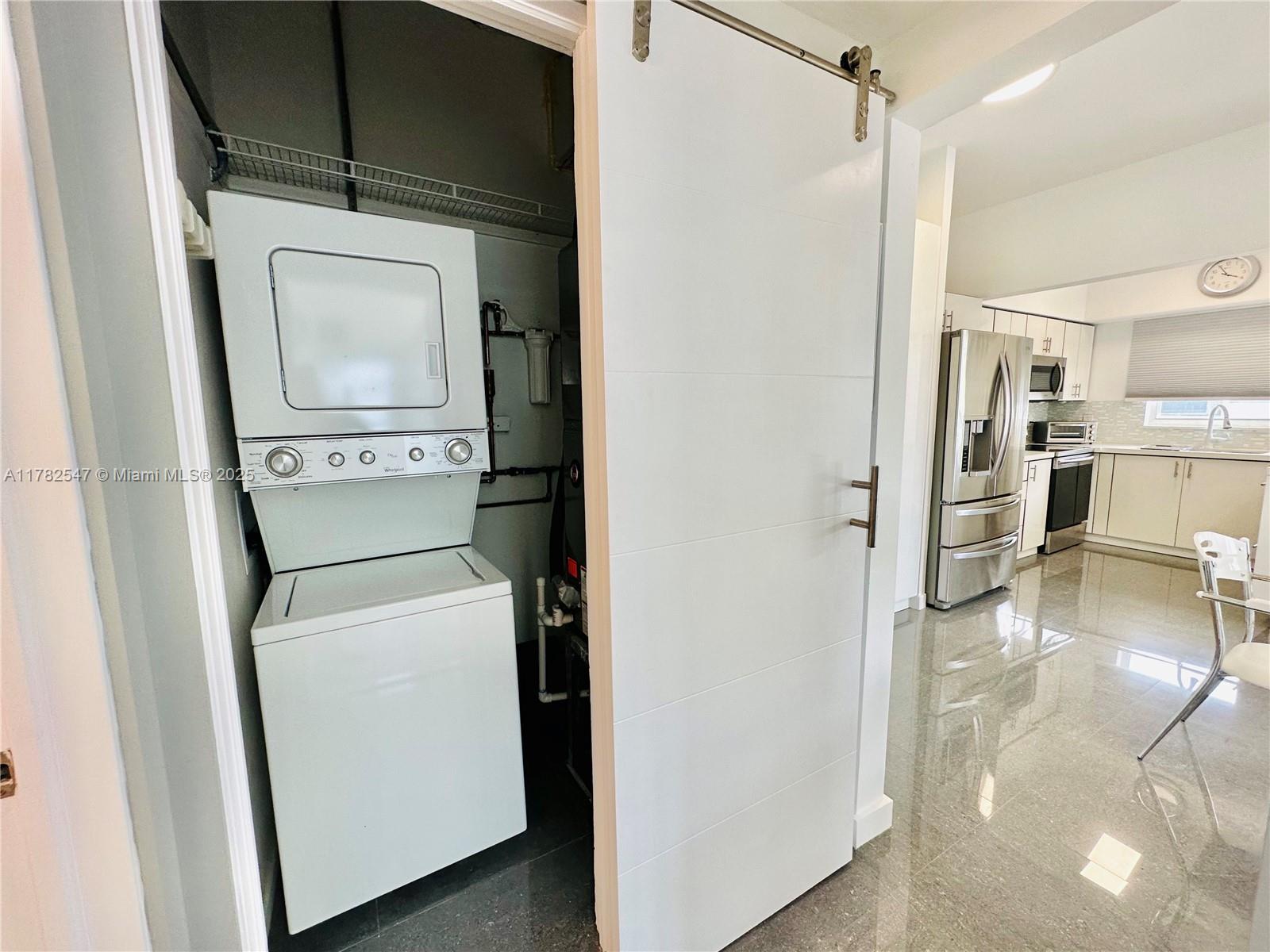 EASTERN SHORES 2ND ADDN - Residential