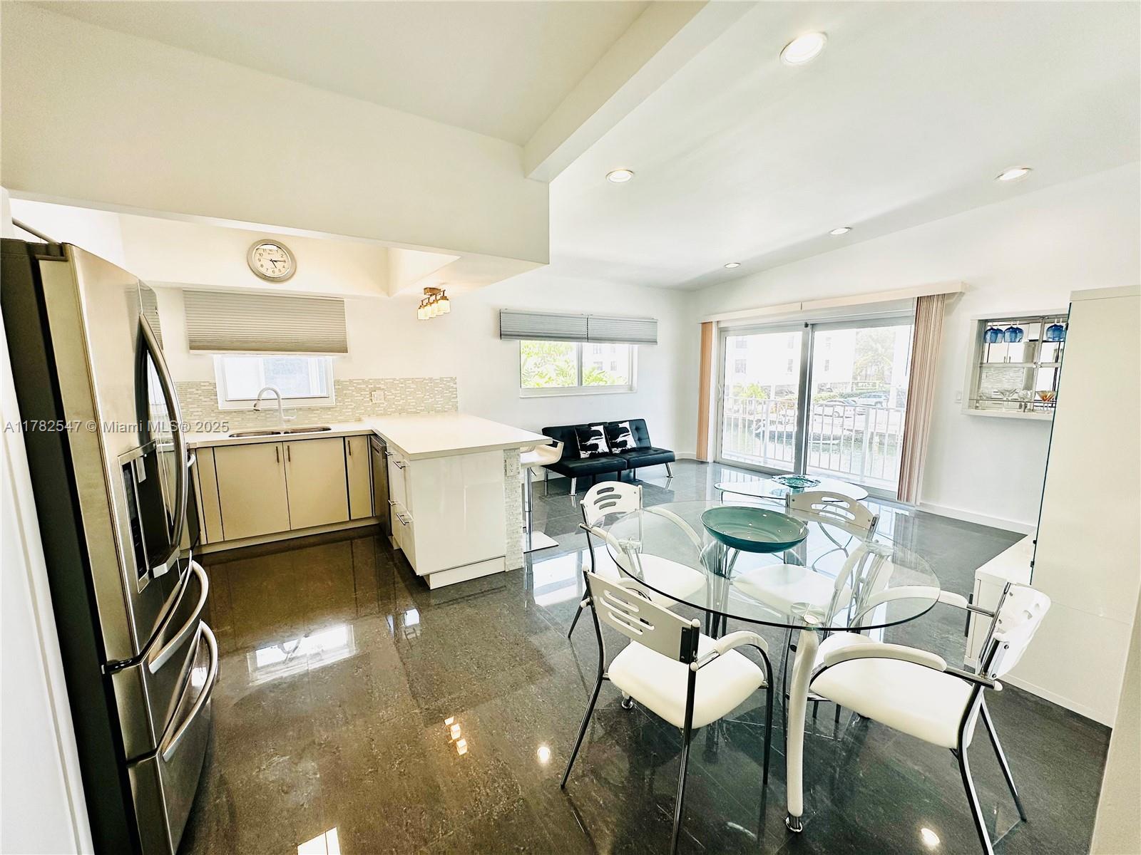 EASTERN SHORES 2ND ADDN - Residential