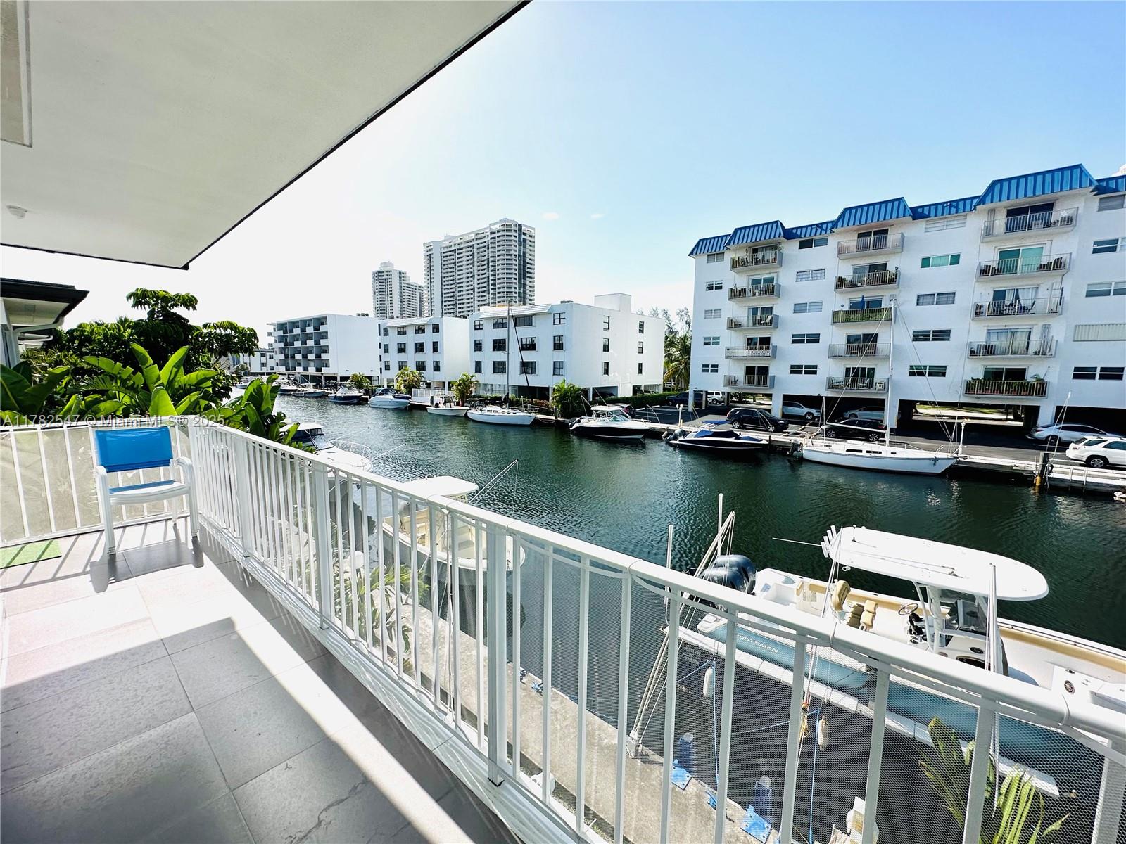 EASTERN SHORES 2ND ADDN - Residential