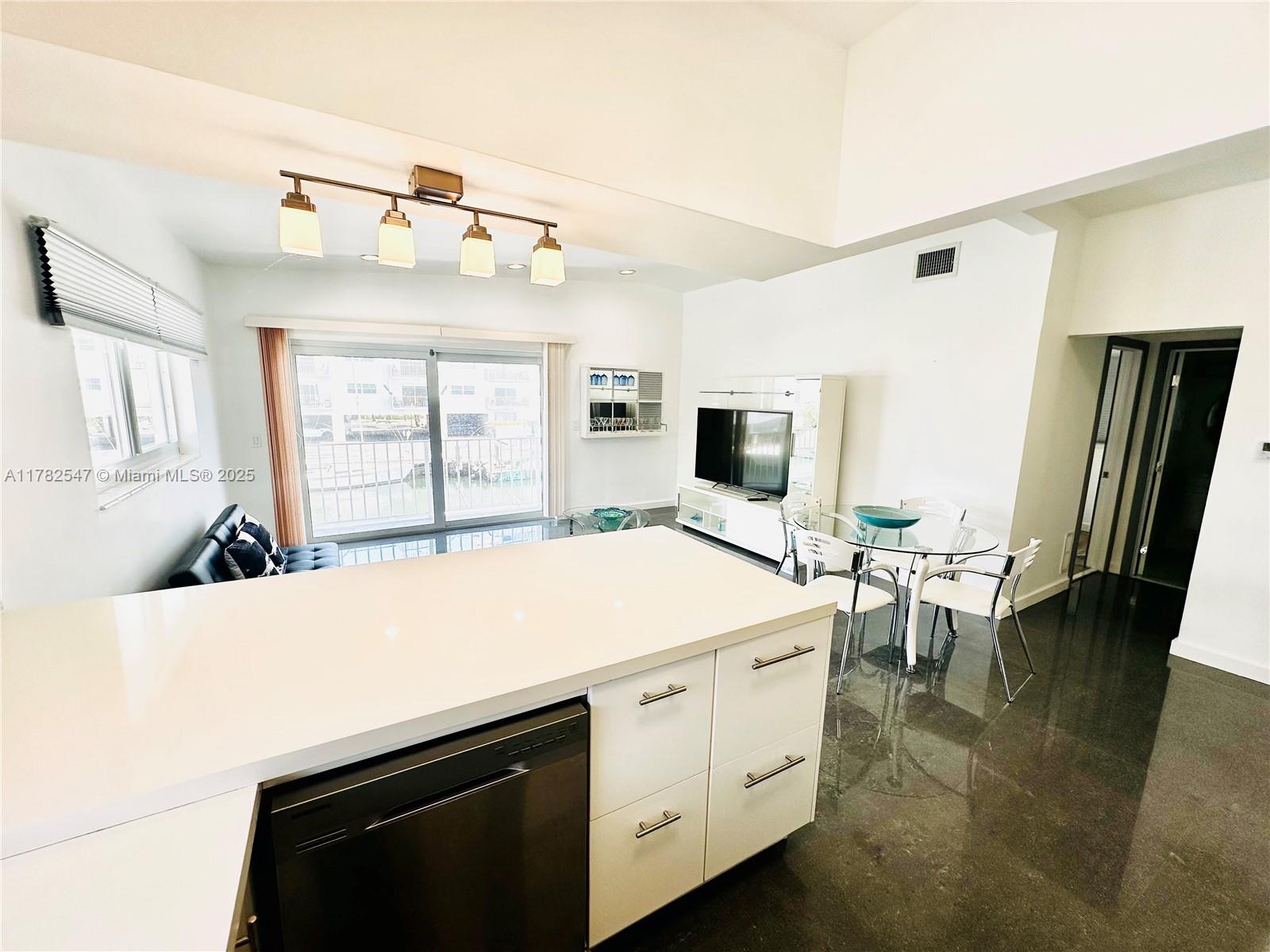 EASTERN SHORES 2ND ADDN - Residential