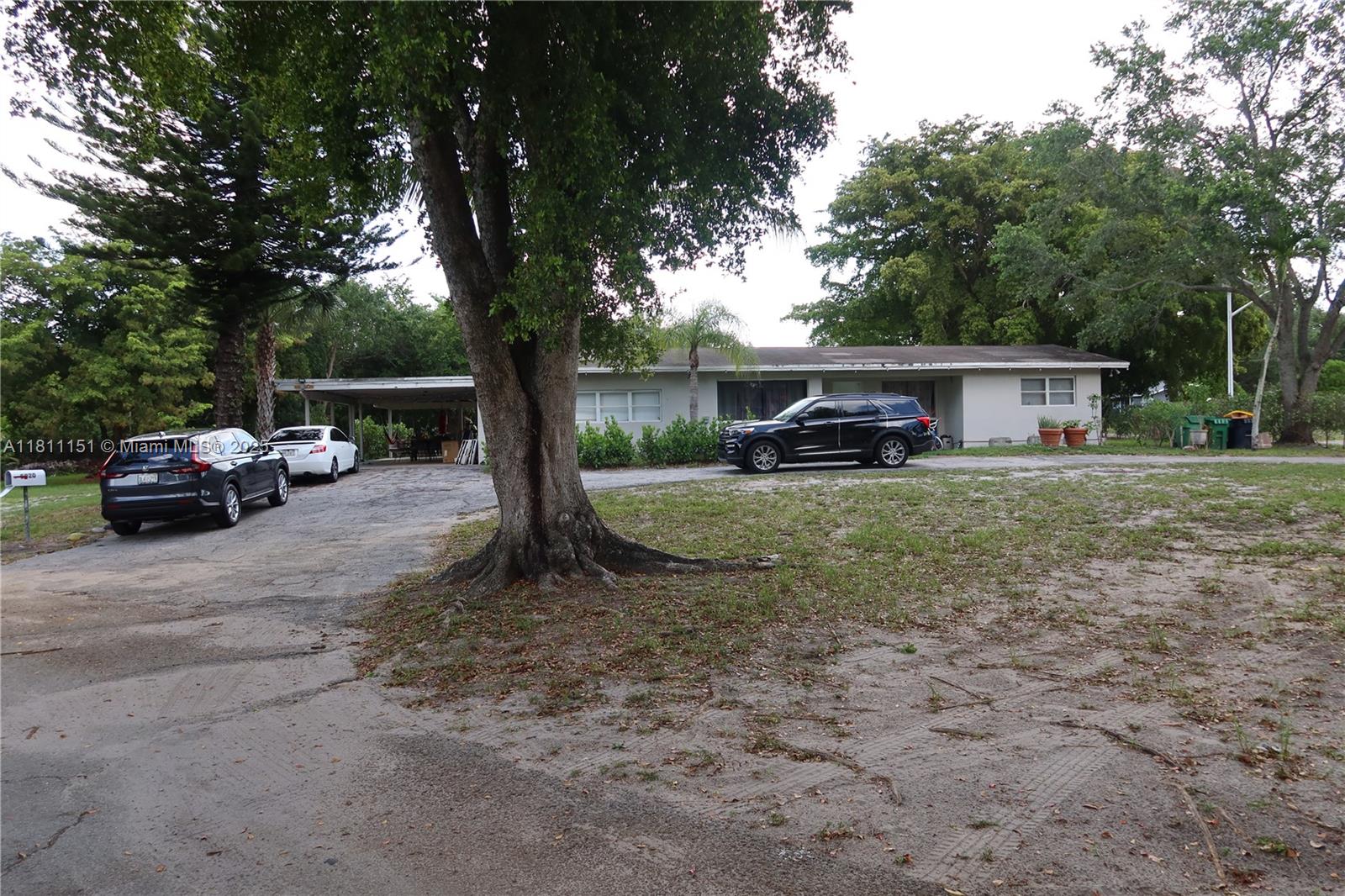 5920 SW 45th Way